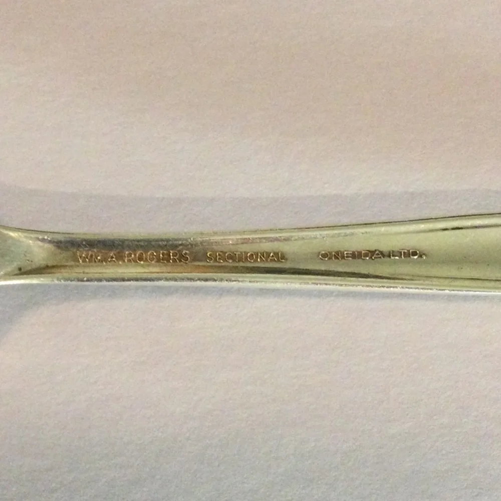 Wm. A. Rogers Sectional Oneida Fork